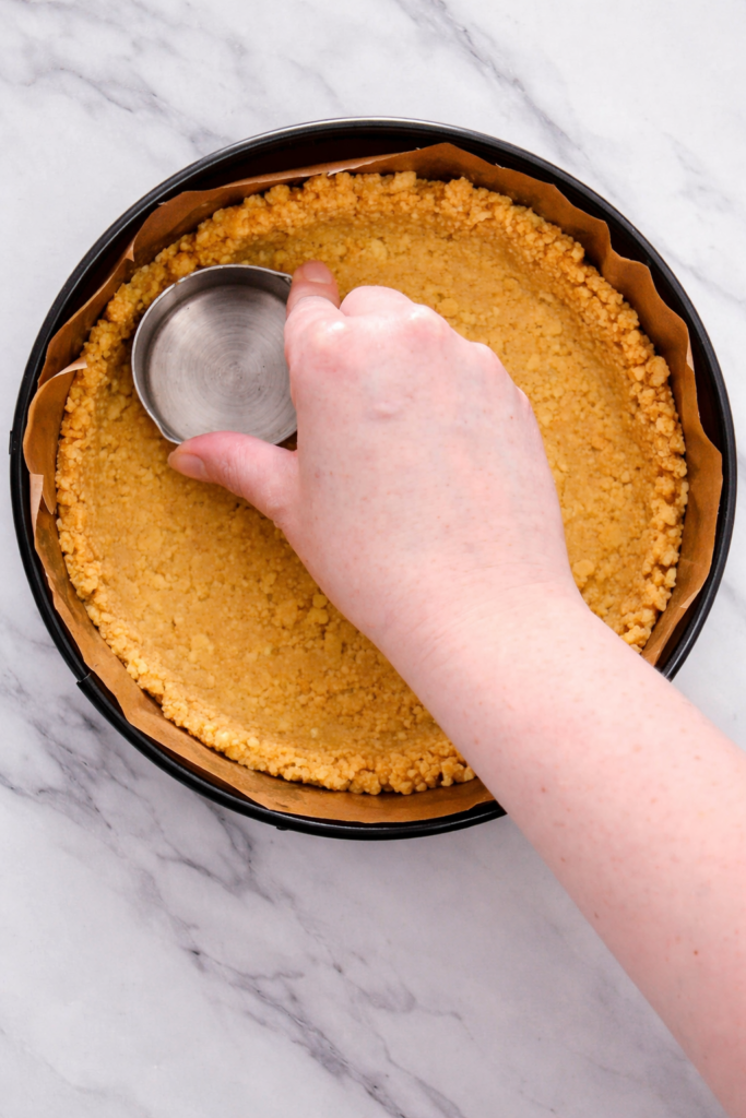 How to Make the Crunchy Cookie Crust