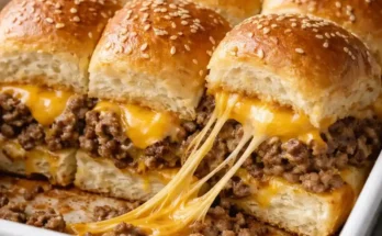Pull Apart Cheeseburger Sliders